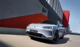 24款问界m5最新爆料,24款亮点解析，颠覆传统智能电动SUV体验”